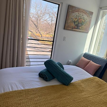 Chic, Cozy & Comfort Modern Room Austin Zewnętrze zdjęcie